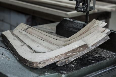 Pine collection mobilier aiguilles de pin par Samuel Reis