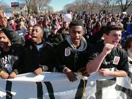 Noir tué par un policier aux États-Unis: 4e jour de manifestations dans le Wisconsin