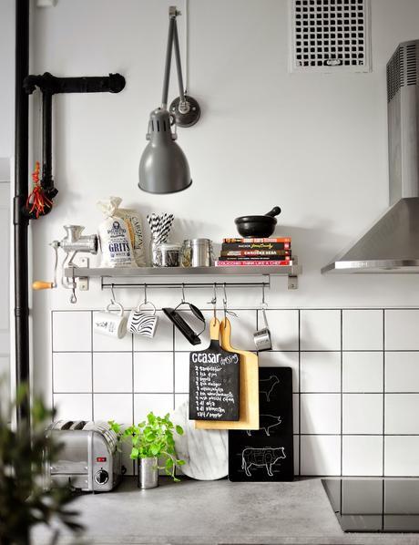 Maison nordique Skonahen via Nat et nature Un intérieur scandinave en blanc et noir