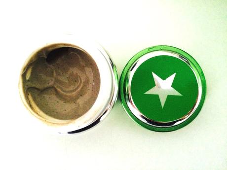 Huile et boue au menu du masque Powermud de Glamglow
