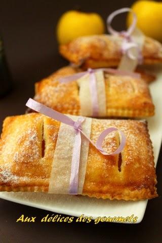 CHAUSSONS AUX POMMES