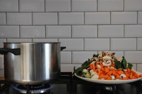 Recette de soupe détox au Poulet et Légumes