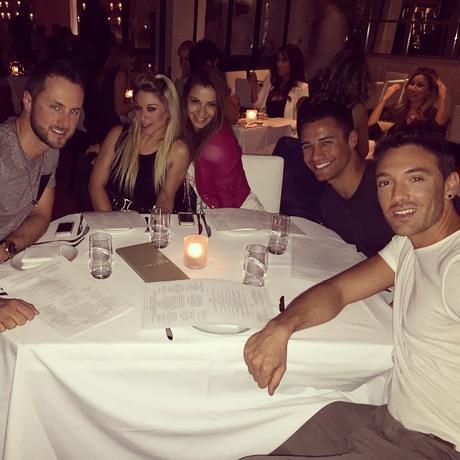 11055936_549353441873659_477363614_n