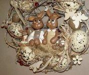 Couronne de pâques avec famille Lapin en porcelaine froide