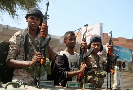 Yémen: le président Hadi évacué vers 