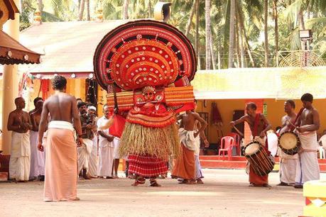 le festival du Theyyam