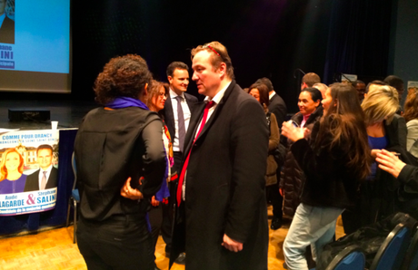 Le maire UDI de Bobigny, Stéphane de Paoli, au meeting de Stéphane Salini (en arrière-plan) et Aude Lagarde, à Drancy.