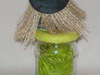 Pot avec p'tite sorcière en porcelaine froide