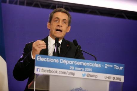 France : Large victoire de la droite aux élections départementales françaises