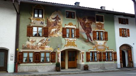 Lüftlmalerei, fresques murales à Mittenwald