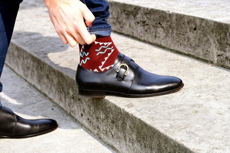 BLOG-MODE-HOMME_River-Island-trench_Pair-of-Kings-Shoes_Pull-in-Chaussettes_écharpe-Celioclub_Soulier-Preppy-Paris-Dries-Van-Noten-polo