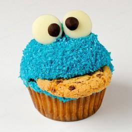 Cookie-Monster-Cupcake Marry Cherry