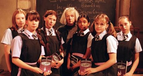 Spell-Class-the-worst-witch-29076069-689-367