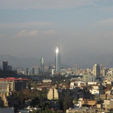 Vue sur la plus haute tour de Santiago