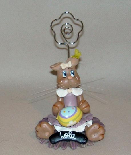 Porte -photo avec lapin de Pâques en porcelaine froide