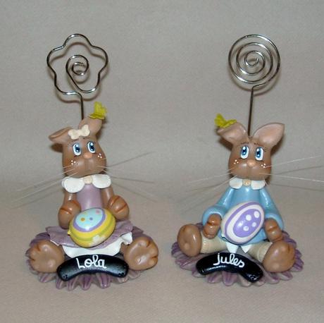 Porte -photo avec lapin de Pâques en porcelaine froide