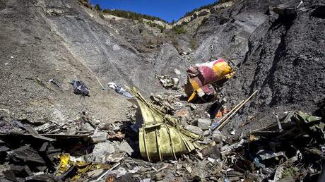 FAITS DIVERS > Crash A320 : découverte de la seconde boîte noire