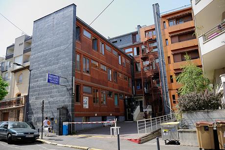 Une OPA sur la maternité des Lilas ?