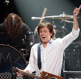 McCartney sur la scène du festival Lollapalooza à Chicago cet été