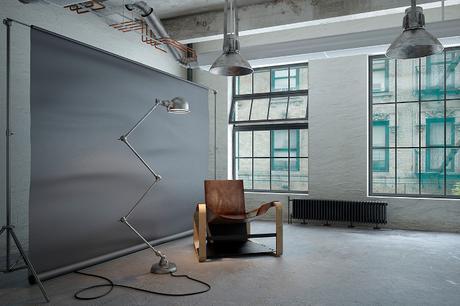 Alone chair bois métal cuir par Zooi Design