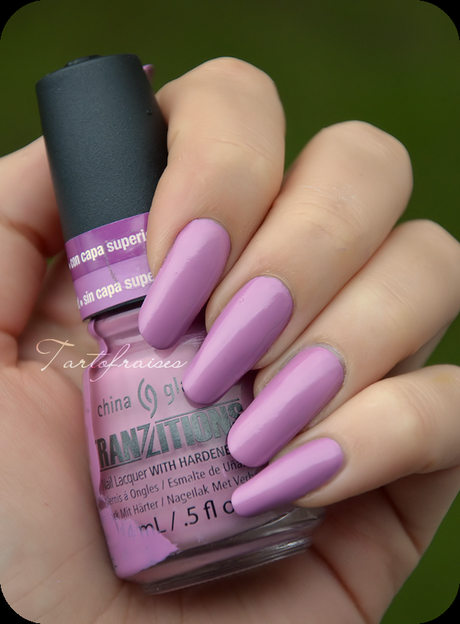 China Glaze Tranzitions et manucure 