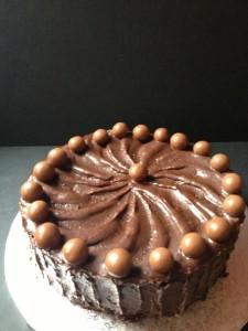 Layer cake au chocolat malté (MALTESERS)