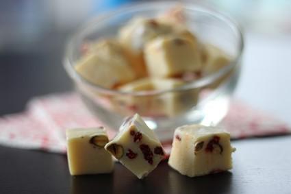Fudge Chocolat Blanc, Pistaches & Baies de Goji