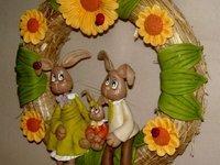 Couronne avec famille Lapin en porcelaine froide