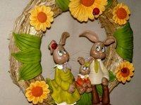 Couronne avec famille Lapin en porcelaine froide