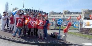 Manifestation à l’hôpital de Bernay ce jeudi 9 avril 2015, reportage sur Bernay-radio.fr…