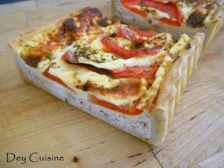Tarte thon, tomate & fromage frais aux herbes