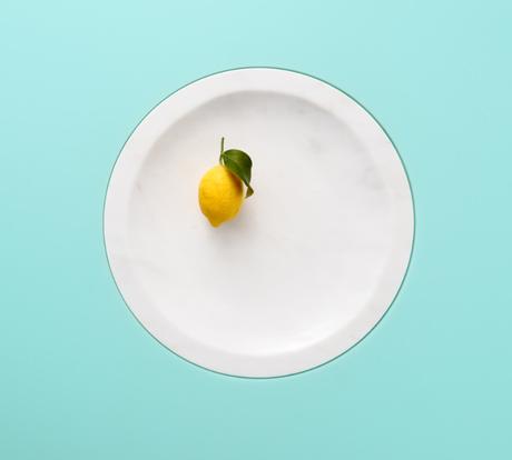 Vesta la table en marbre par Guillaume Delvigne