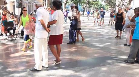 Cuba – La Havane ©John Noa – Les Garçons en Ligne