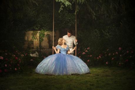 Cendrillon, Cinderella, classique, film, live, action, remake, adaptation, Disney, Kenneth Branagh, princesse, prince, Richard Madden, critique, 2015 