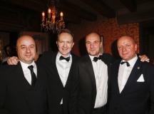 Les 4 associés de la chaîne