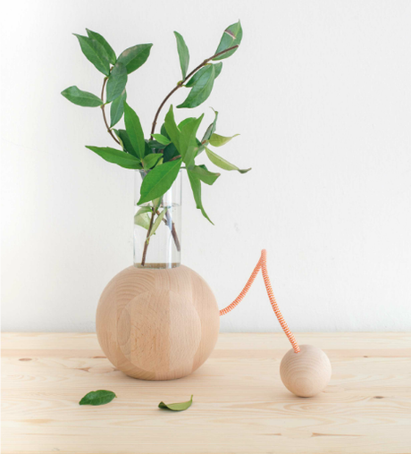 Vase verre et bois Federica Bubani via Nat et nature Quand la céramique s'associe au bois