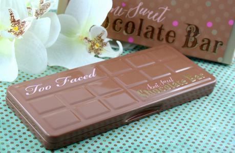 La palette gourmande Semi -Sweet Chocolate Bar de Too Faced
