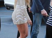 Jennifer Lopez mini robe fessier pour American Idol