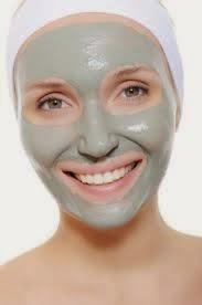 Eliminer les toxine du visage par argile verte 