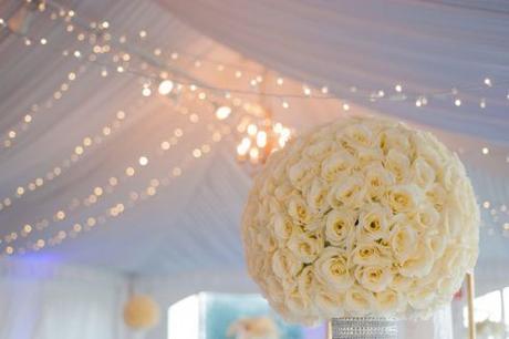 buole-rose-ivoire-vase