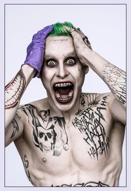 Le look final de Jared Leto en Joker tatoué