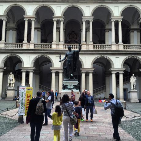 Lotus signe une collaboration avec le Vogue Talent PICCIONE.PICCIONE pour la design week de Milan IMG_1716