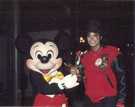 Mike-n-Mickey-michael-jackson-9109417-1011-801