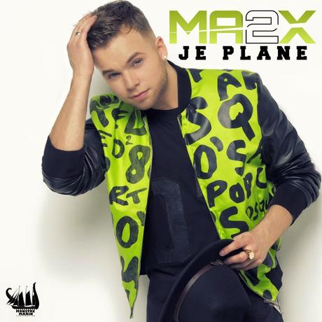 MA2X fait tomber le haut dans son clip 'Je Plane'