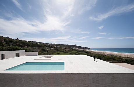 The-House-Of-The-Infinite-Alberto-Campo-Baeza-Modern-Home-Spain-3