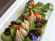 Belles asperges vertes - caviar l Petrossian -coques