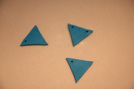 DIY Comment faire un pendentif triangle vert menthe en pâte Fimo (pâte polymère)?