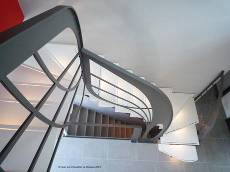 Escalier design double quart tournant