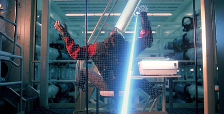 Plutôt que d'être la cible d'un laser comme dans Tron, The Void amènera la réalité virtuelle autour de vous (Image : Disney).
