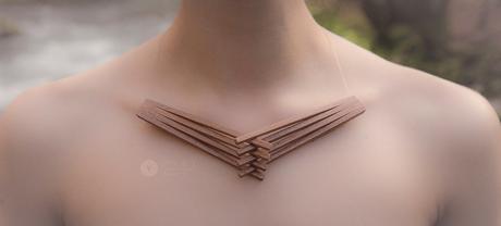 Clavicle Suffix collier bois par Mistforms